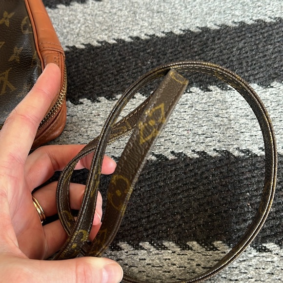 Vintage Louis Vuitton camera bag monogram - Picture 13 of 16